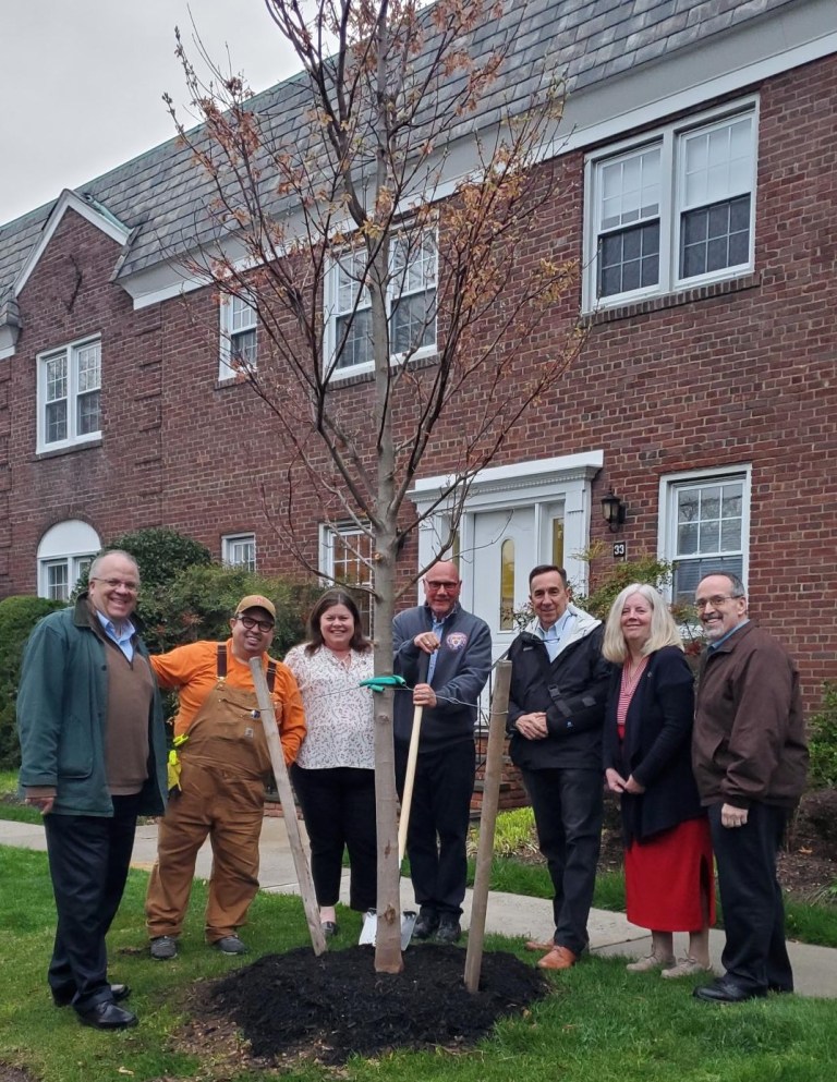 Village of Floral Park celebrates Arbor Day