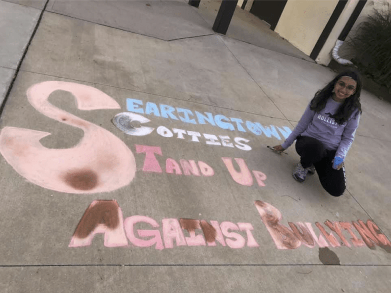 Herricks High School artist gives back with her talent Herricks High School artist gives back with her talent