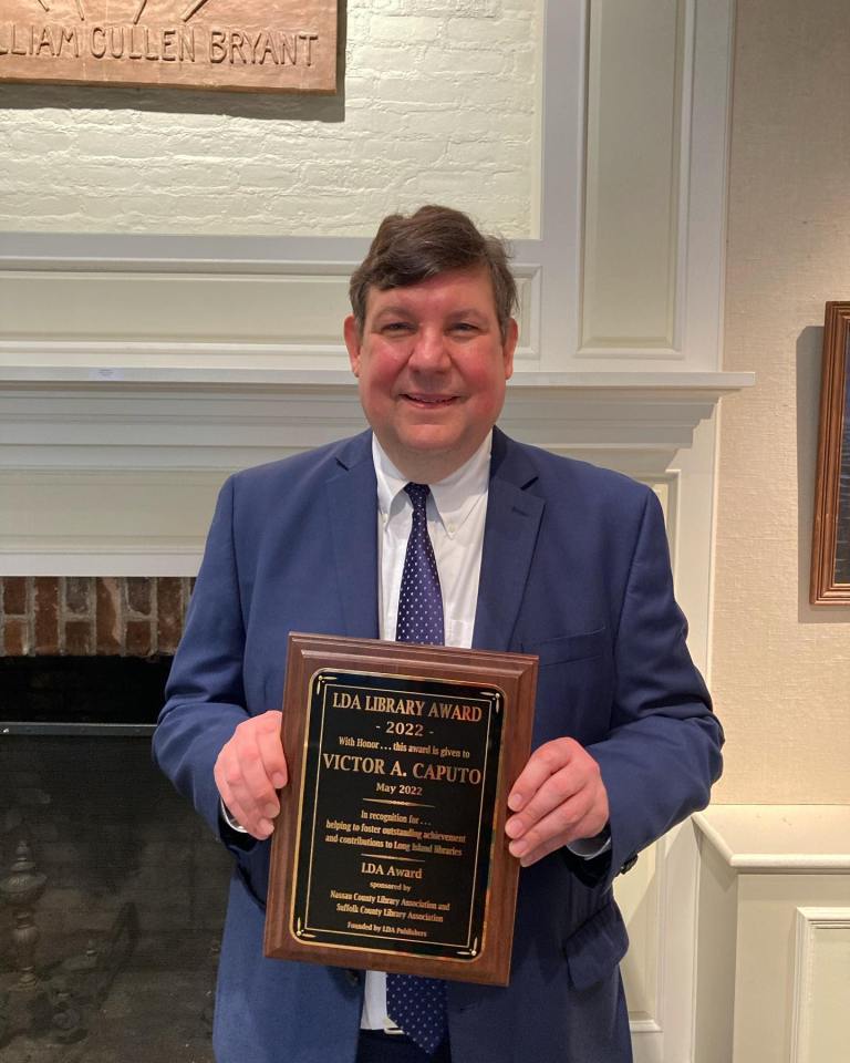 Bryant Library director receives L.I. excellence award