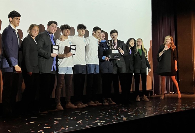 INCubator Pitch Night at Roslyn Middle School INCubator Pitch Night at Roslyn Middle School