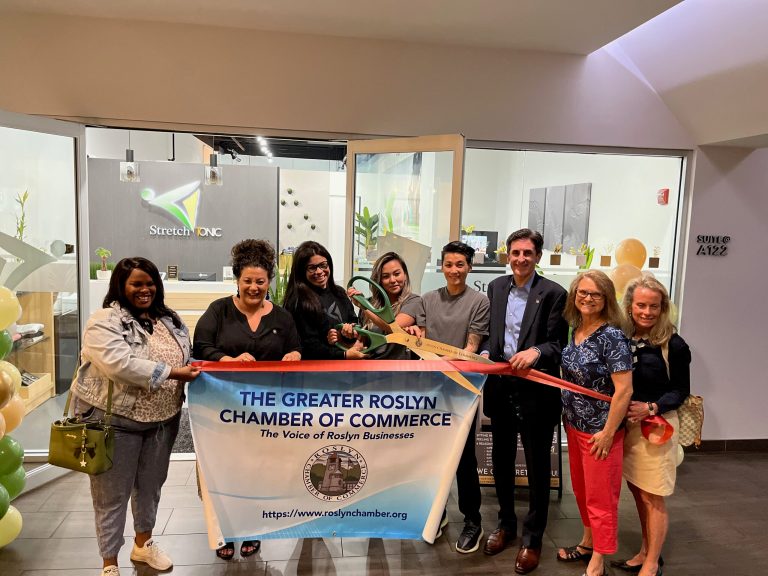Ribbon cutting welcomes new business Stretch Tonic