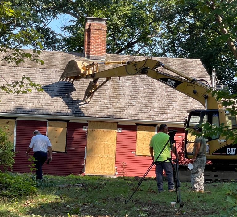 Historic home’s demolition sparks calls for a Manhasset historical society