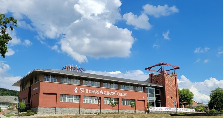 St. Thomas Aquinas College welcomes largest freshman class in nearly a decade