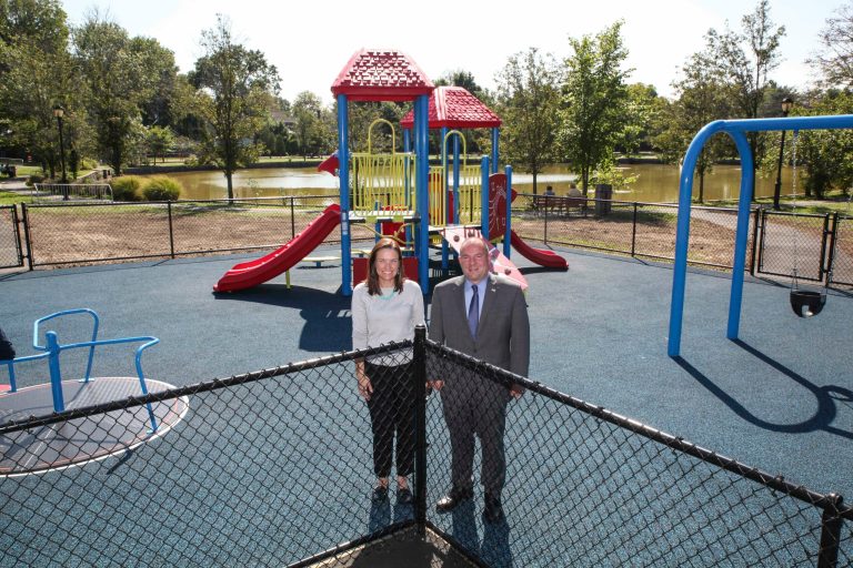 Town unveils new improvements to Ridder’s Pond Park Playground Town unveils new improvements to Ridder’s Pond Park Playground