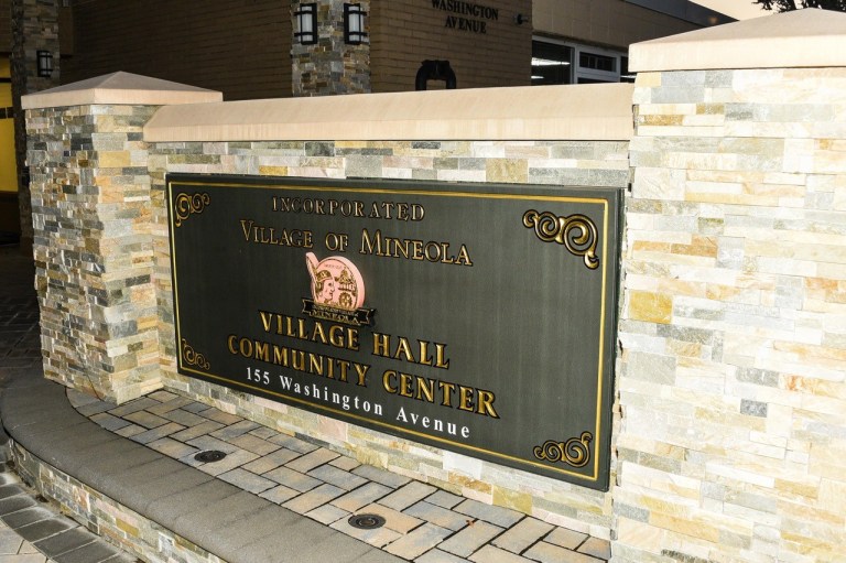 Mineola Chamber of Commerce