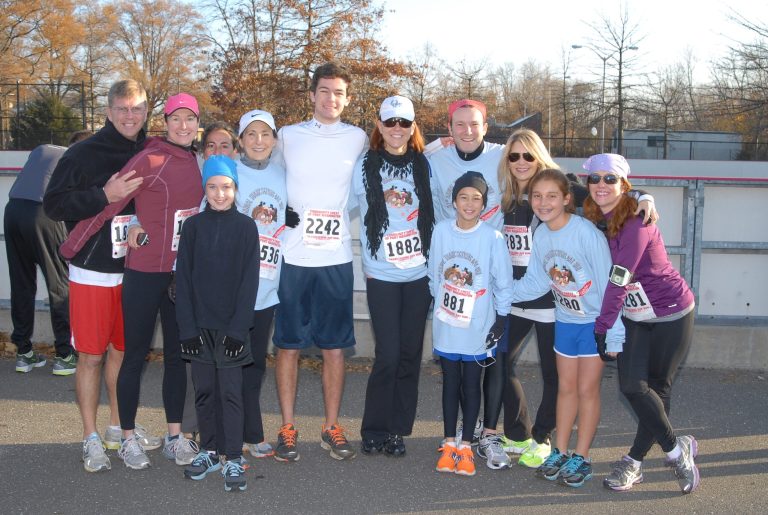 Annual Thanksgiving Day Run comes to Port Washington