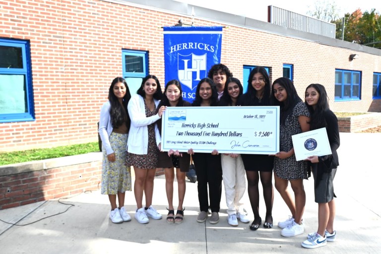 Herricks students receive grant from Long Island Regional Planning Council for LI Water Quality Challenge