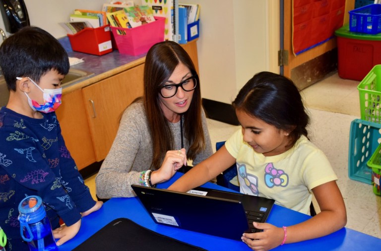 New Hyde Park Road School kindergarteners explore ClassLink and Seesaw