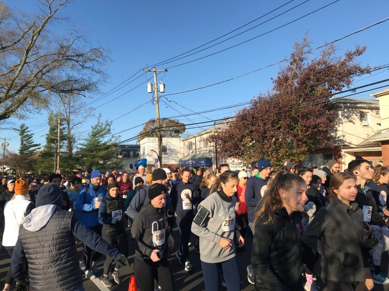 2022 Port Washington Thanksgiving day run a success