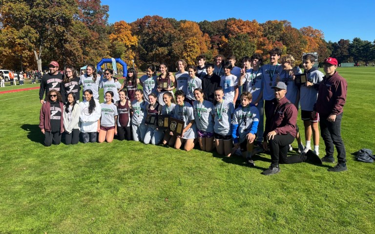 North Shore varsity cross-country teams each win county championship