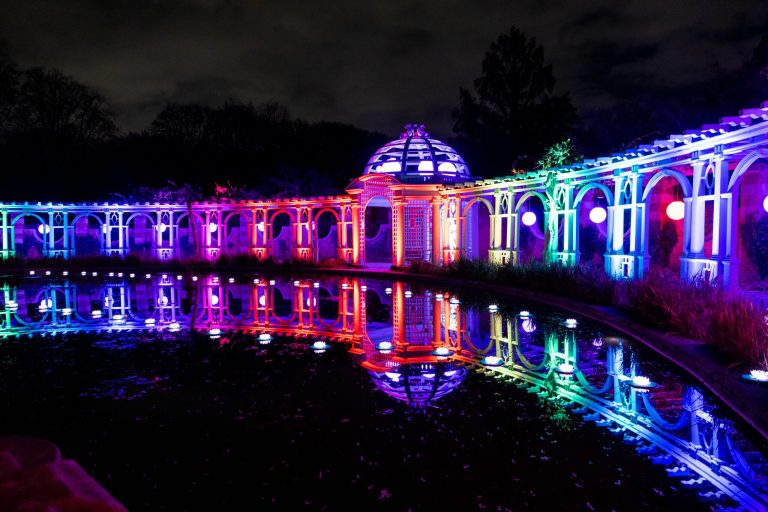 Light show returns to Old Westbury Gardens for second year Light show returns to Old Westbury Gardens for second year