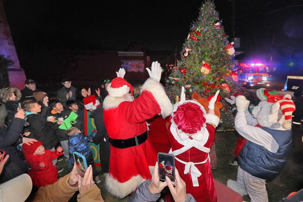 Holiday day events on tap for Williston, New Hyde Park areas