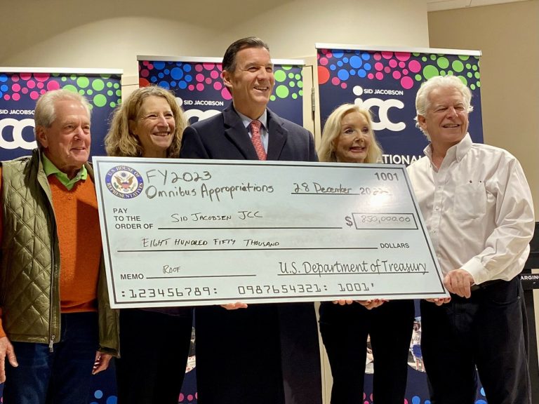 Suozzi announces funding in Great Neck, Roslyn Suozzi announces funding in Great Neck, Roslyn