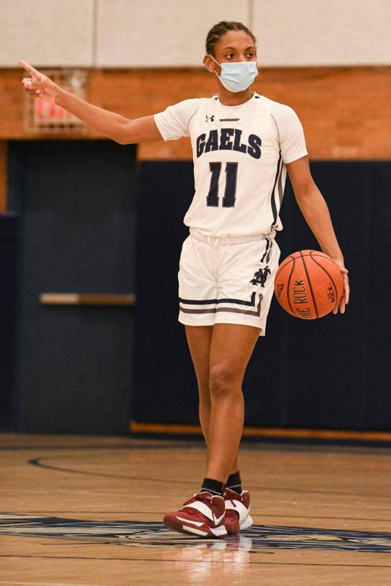 Barbot twins dominate on the court for state champion St. Mary’s basketball