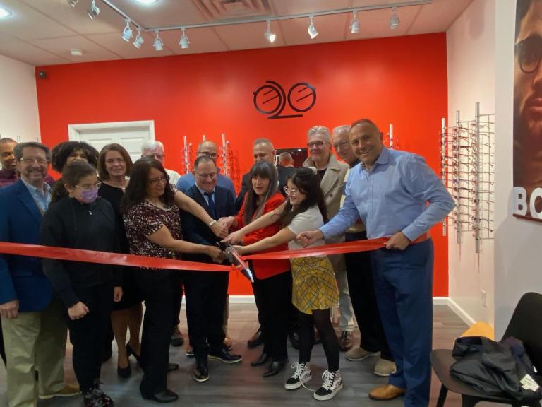 Ribbon-cutting at 20/20 Eye Care