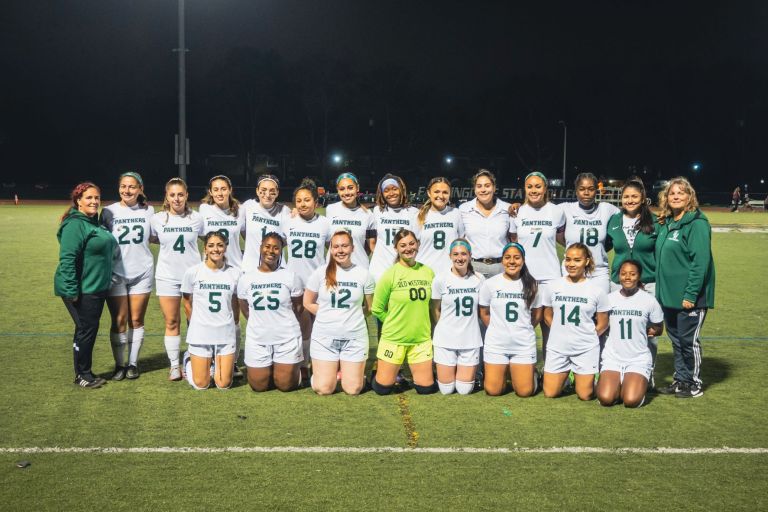 Old Westbury women’s soccer team earns honor from United Soccer coaches Old Westbury women’s soccer team earns honor from United Soccer coaches