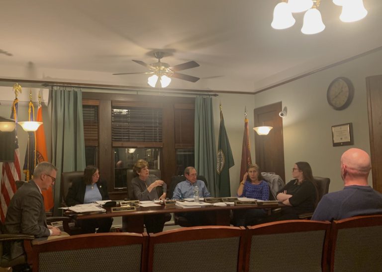 Baxter Estates propose rental unit permits, approves fire contract