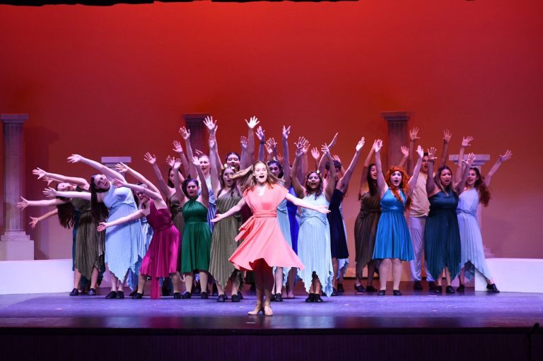 Mineola High School production of ‘Xanadu’ glitters like gold Mineola High School production of ‘Xanadu’ glitters like gold