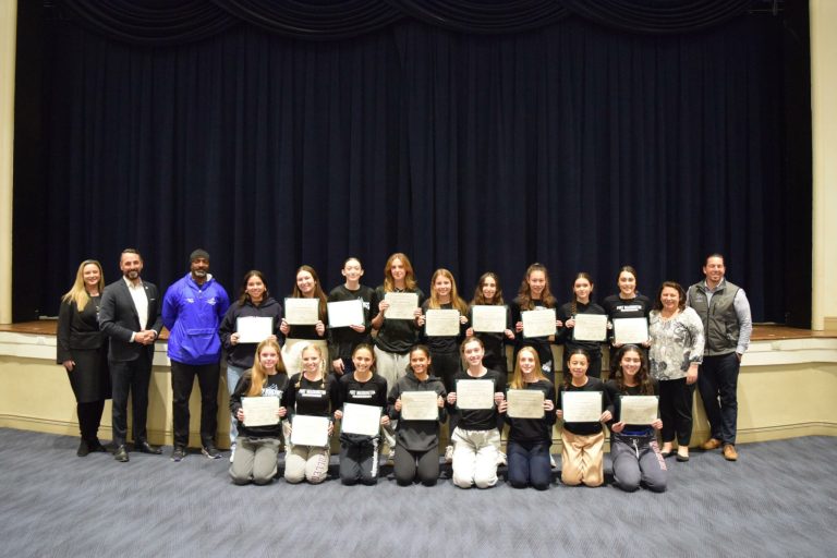 North Hempstead honors Schreiber Vikings Athletics for outstanding winter season