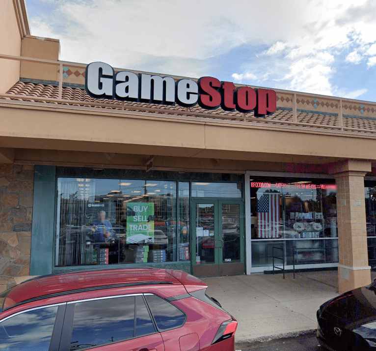 Trio rob game consoles from N. New Hyde Park shop: Police