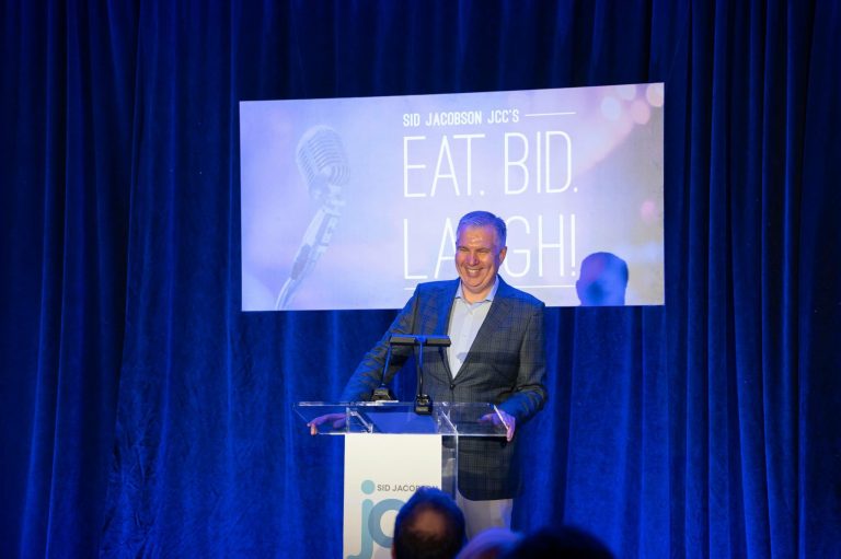 Sid Jacobson JCC’s ‘Eat. Bid. Laugh!’ raises $1.6M Sid Jacobson JCC’s ‘Eat. Bid. Laugh!’ raises $1.6M