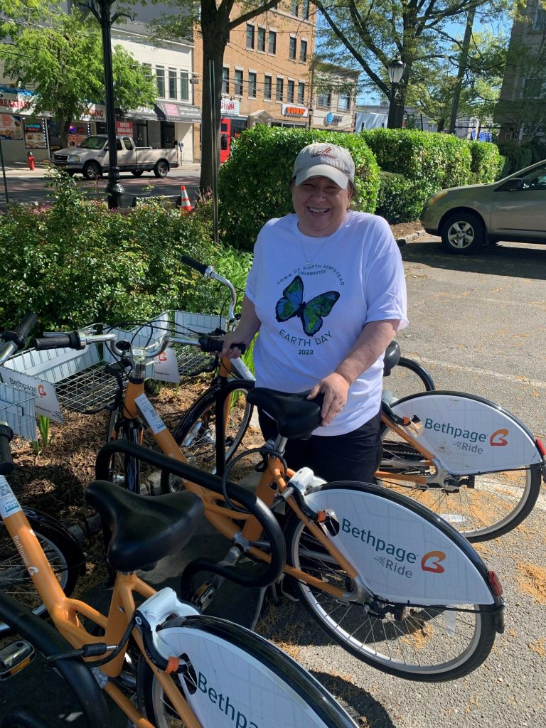 PedalShare bike share program returns to Port Washington for the summer PedalShare bike share program returns to Port Washington for the summer