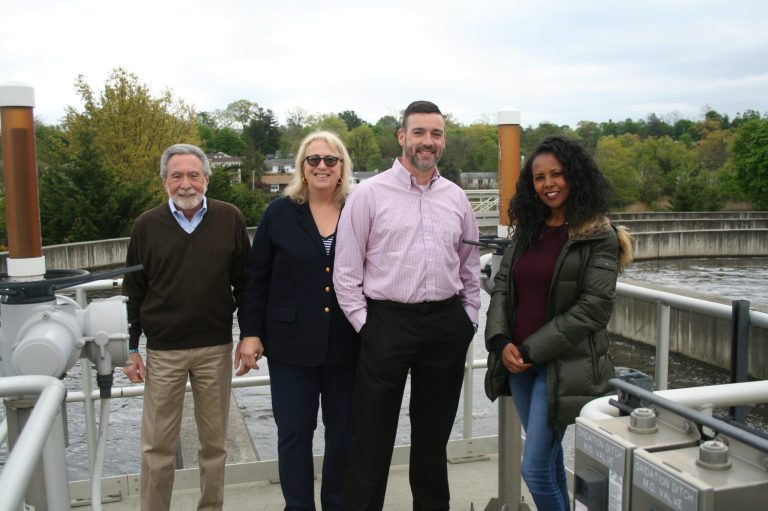 Great Neck Sewer District welcomes Legislator Mazi Melesa Pilip to facility for tour