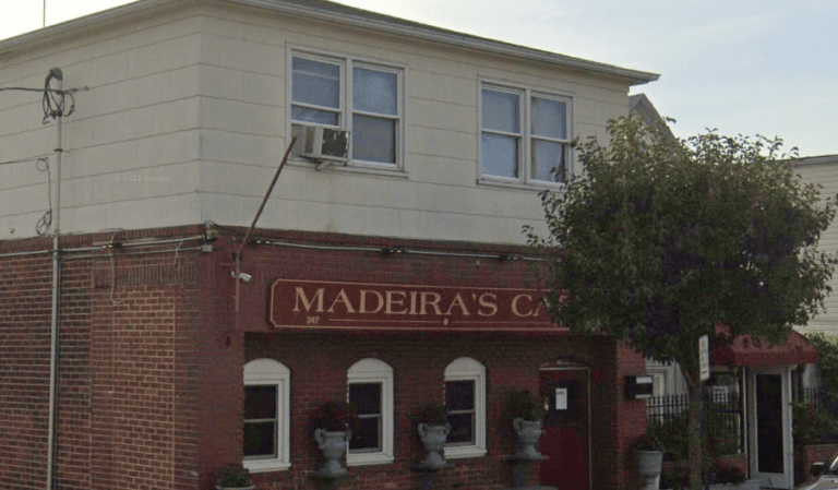 Illegal gambling devices seized in Mineola, Garden City Park cafés: Police Illegal gambling devices seized in Mineola, Garden City Park cafés: Police