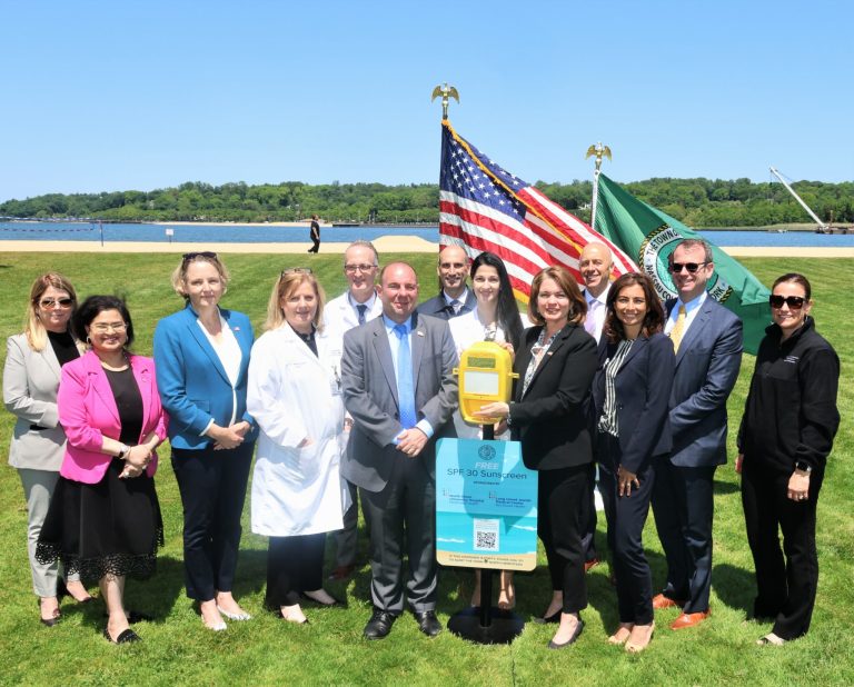 Northwell partnership offers free sunscreen in the Town of North Hempstead