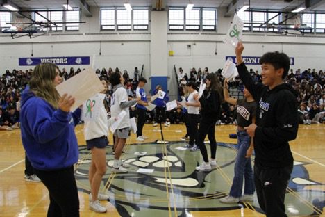 Roslyn High School hosts spring pep rally Roslyn High School hosts spring pep rally