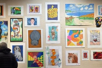 Roslyn Middle School art show