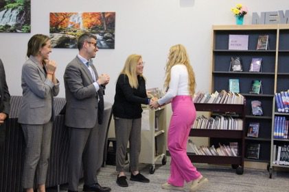 Roslyn Schools Hosts Tenure Ceremony