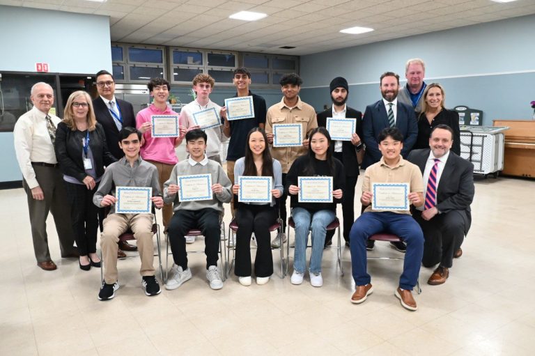 Herricks High School Virtual Enterprise students recognized Herricks High School Virtual Enterprise students recognized