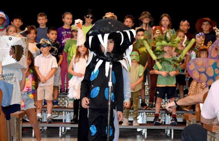 Glenwood Landing 2nd graders study ecosystems