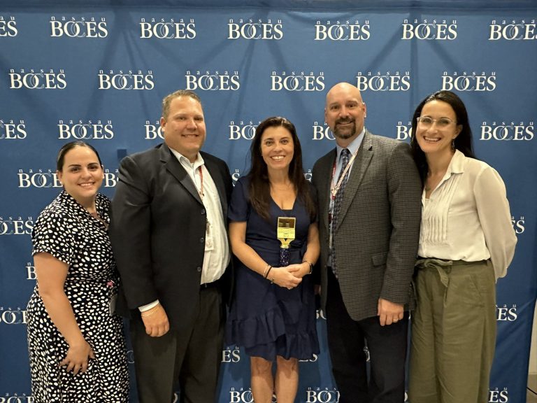 Mineola Media Specialist honored with NASTAR award for innovation
