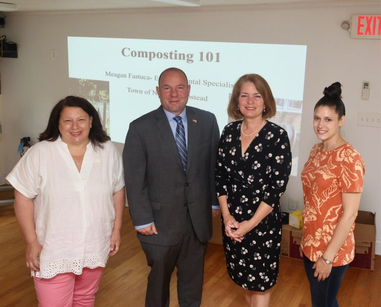 Town of North Hempstead hosts composting 101 class for residents Town of North Hempstead hosts composting 101 class for residents