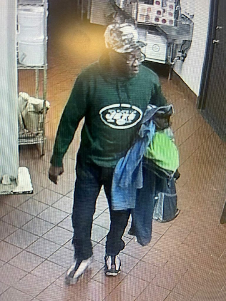 Dunkin’ Donuts in Mineola burglarized Dunkin’ Donuts in Mineola burglarized