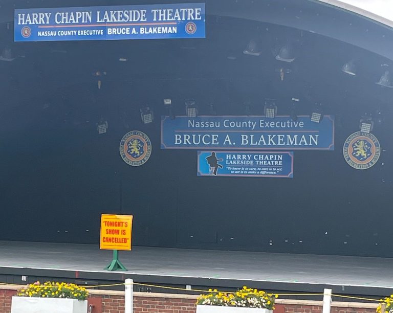 Harry Chapin Tribute Concert halted due to large Blakeman signs