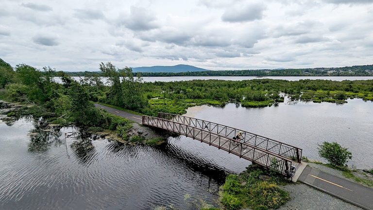 Going places: Discovery Bicycle Tours’ Quebec Eastern Townships: Scenic Routes & Chocolate Going places: Discovery Bicycle Tours’ Quebec Eastern Townships: Scenic Routes & Chocolate