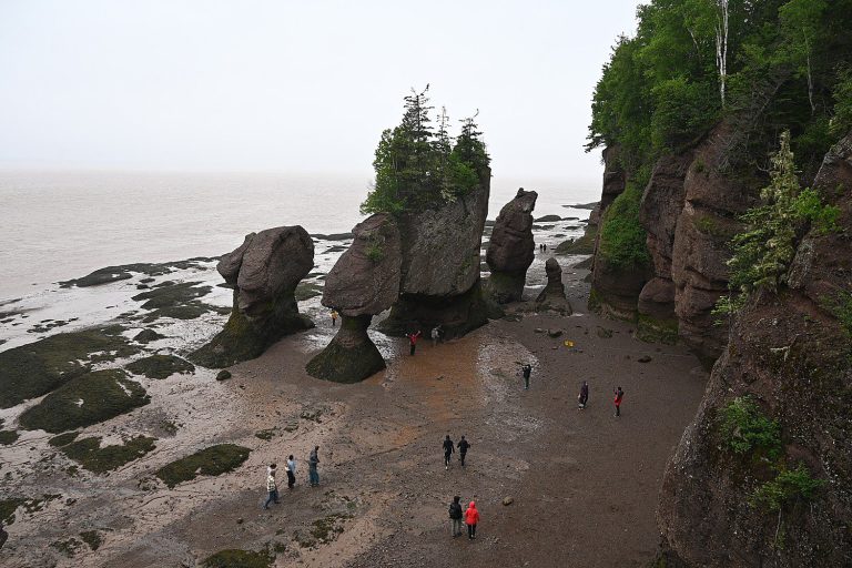 Going Places: New Brunswick Roadtrip: Mesmerizing Hopewell Rocks