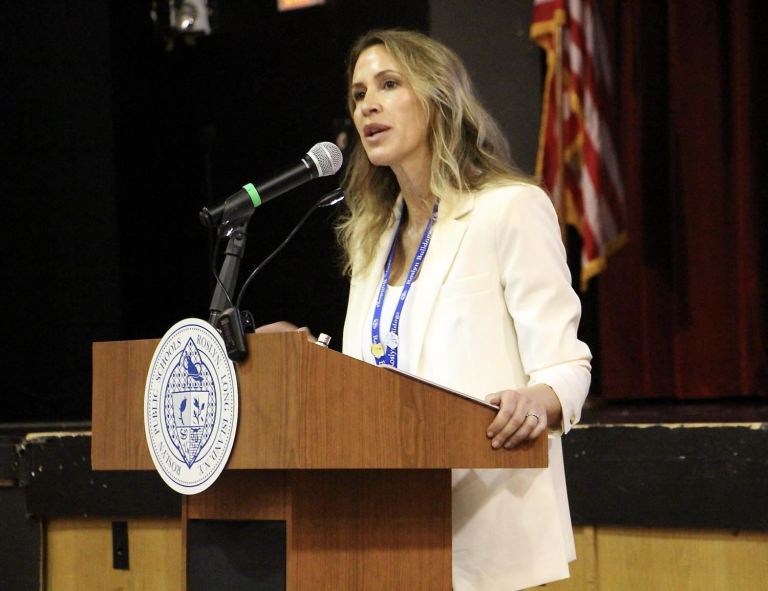 Roslyn superintendent and BOE president welcome back staff for the new academic year