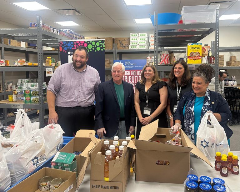 Sid Jacobson JCC,  Met Council to provide kosher meals for 70 families