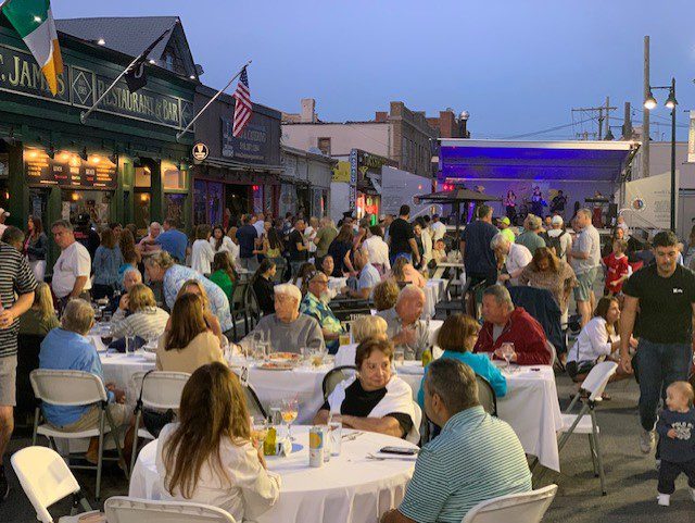 Mineola kicks off Labor Day Weekend with Sounds on 2nd Street Mineola kicks off Labor Day Weekend with Sounds on 2nd Street