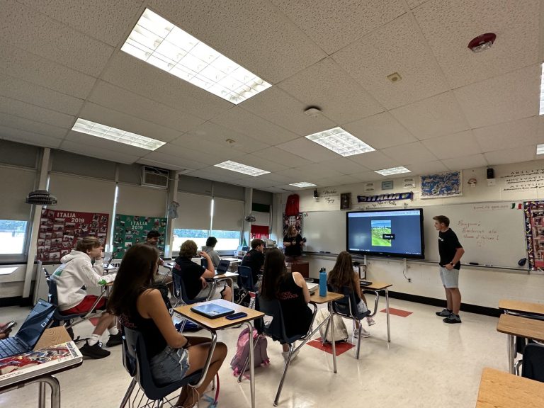 Advanced Placement language immersion in East Williston Advanced Placement language immersion in East Williston