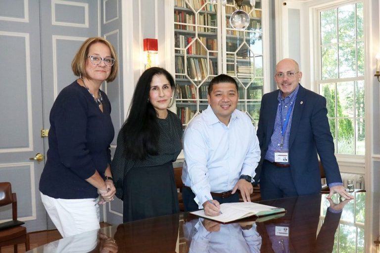 Great Neck Board of Ed appoints Steve Chen as a new trustee