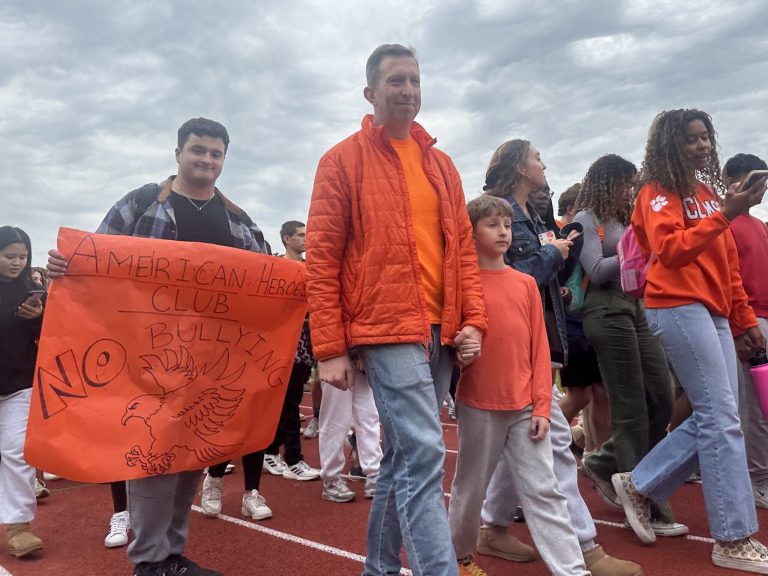 Port Washington students unite to stand up against bullying, promote kindness