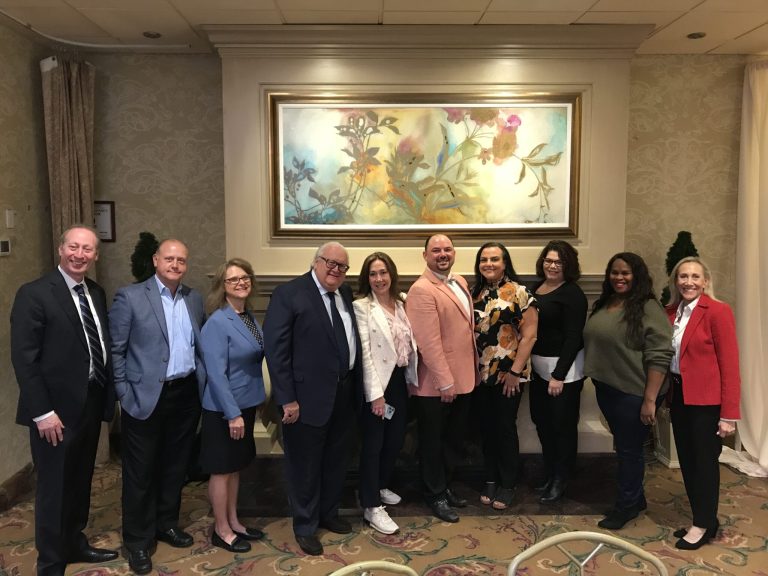 Anthony Gonzalez is Roslyn’s businessperson of the year Anthony Gonzalez is Roslyn’s businessperson of the year