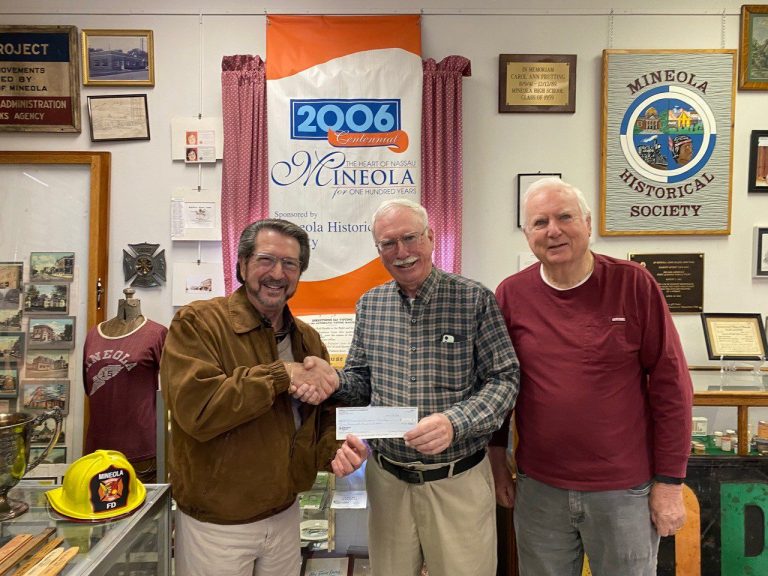 Mineola Chamber donates to the Mineola Historical Society