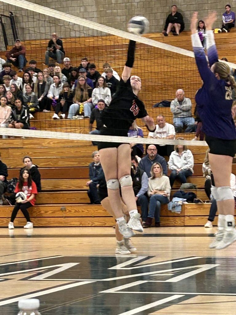 Mineola volleyball’s dream season rolls into state semis, after thrilling county win and LIC domination