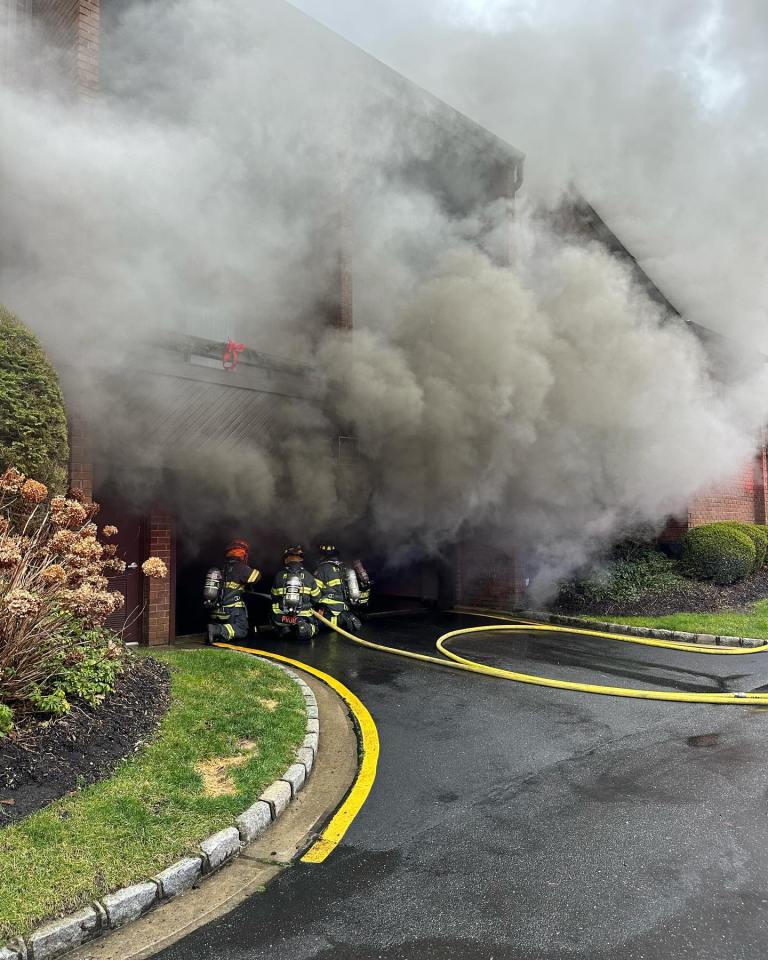 North Shore firefighters extinguish garage fire in North Hills Thursday afternoon